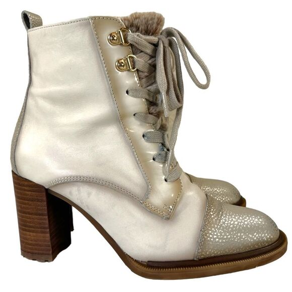 Hispanitas Janeth Cream CapToe Victorian Ankle Boots - Picture 16 of 16